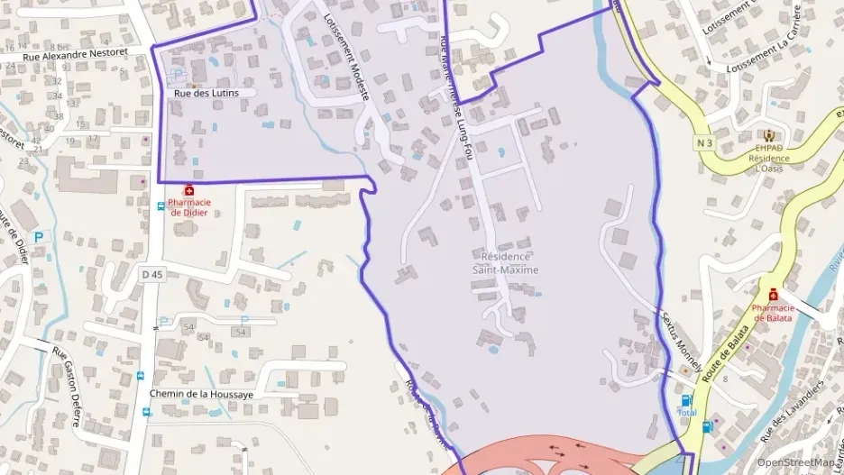 Maison 198 m² quatre pièces à vendre à Fort-de-France Maison 198 m² quatre pièces à vendre à Fort-de-France