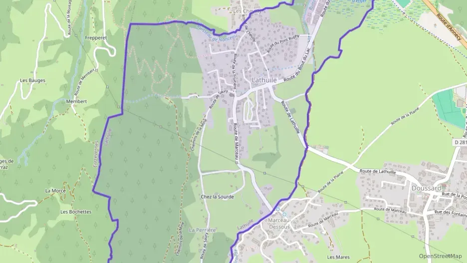 Maison 130 m² cinq pièces à vendre à Lathuile