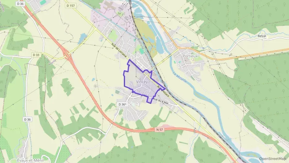 Maison 90 m² quatre pièces à vendre à Vincey
