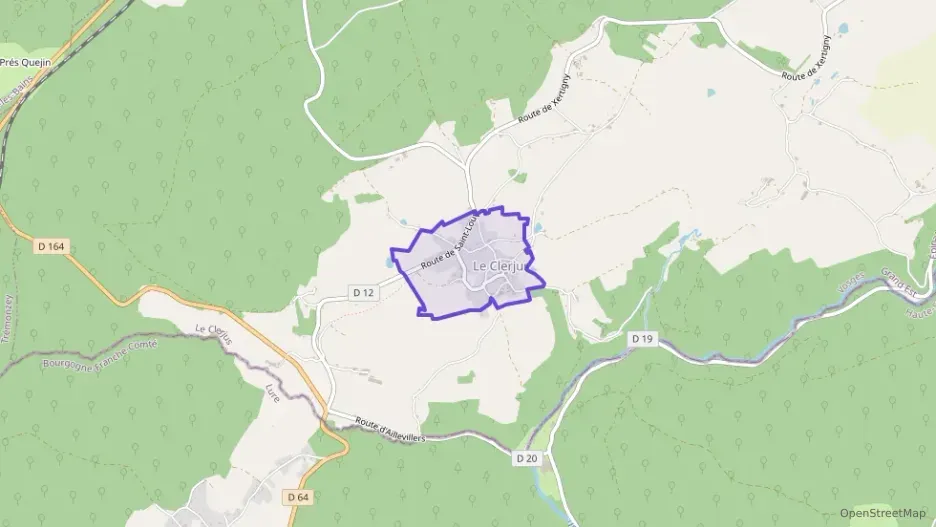 Maison 140 m² six pièces à vendre à Le Clerjus Maison 140 m² six pièces à vendre à Le Clerjus