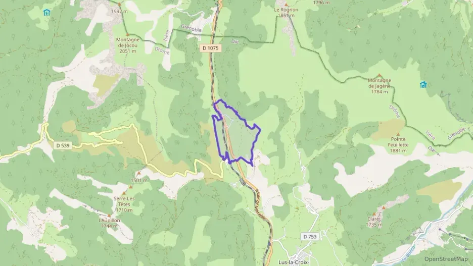 Maison 75 m² trois pièces à vendre à Lus-la-Croix-Haute Maison 75 m² trois pièces à vendre à Lus-la-Croix-Haute