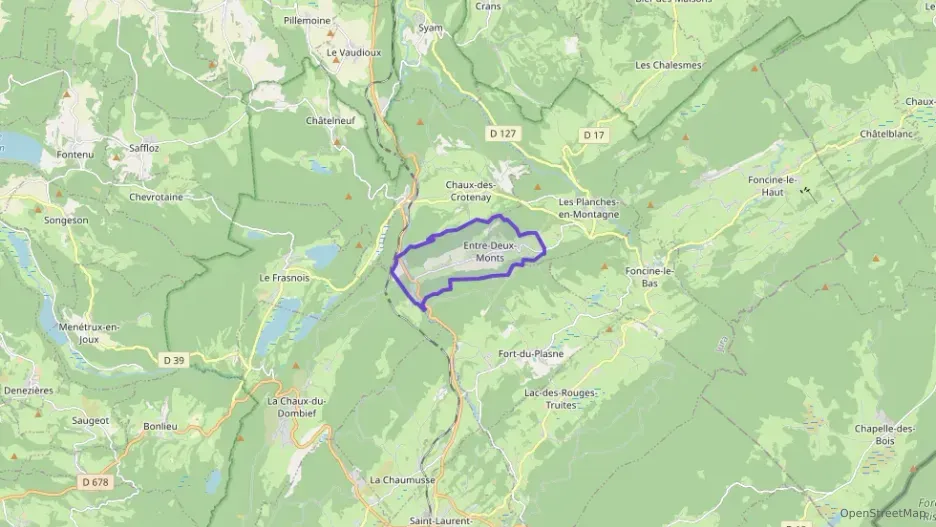 Maison 132 m² quatre pièces à vendre à Entre-deux-Monts