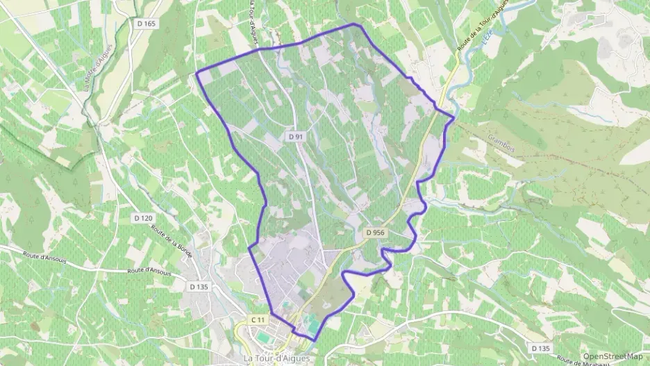 Maison 112 m² quatre pièces à vendre à La Tour-d`Aigues