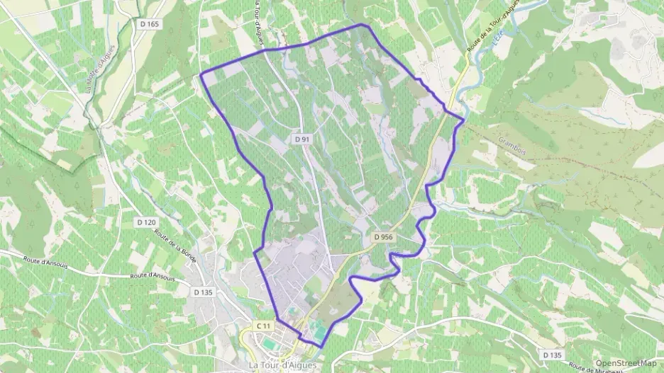 Maison 102 m² quatre pièces à vendre à La Tour-d`Aigues