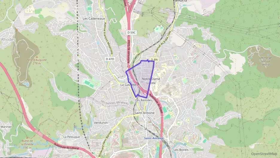 Maison 65 m² trois pièces à vendre à Marseille 15e Arrondissement Maison 65 m² trois pièces à vendre à Marseille 15e Arrondissement