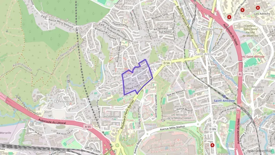 Maison 75 m² trois pièces à vendre à Marseille 15e Arrondissement Maison 75 m² trois pièces à vendre à Marseille 15e Arrondissement