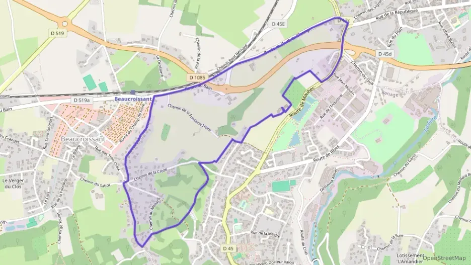 Maison 137 m² cinq pièces à vendre à Beaucroissant Maison 137 m² cinq pièces à vendre à Beaucroissant