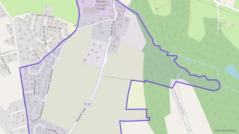 Maison 170 m² sept pièces à vendre à Morestel Maison 170 m² sept pièces à vendre à Morestel