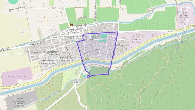 Maison 81 m² quatre pièces à vendre à Charleval