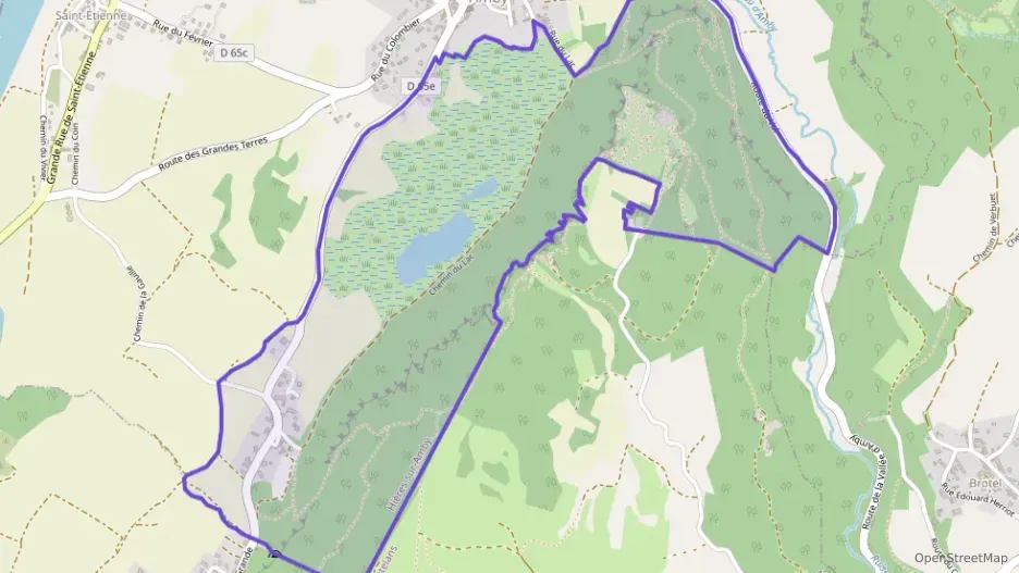 Maison 120 m² quatre pièces à vendre à Hières-sur-Amby Maison 120 m² quatre pièces à vendre à Hières-sur-Amby