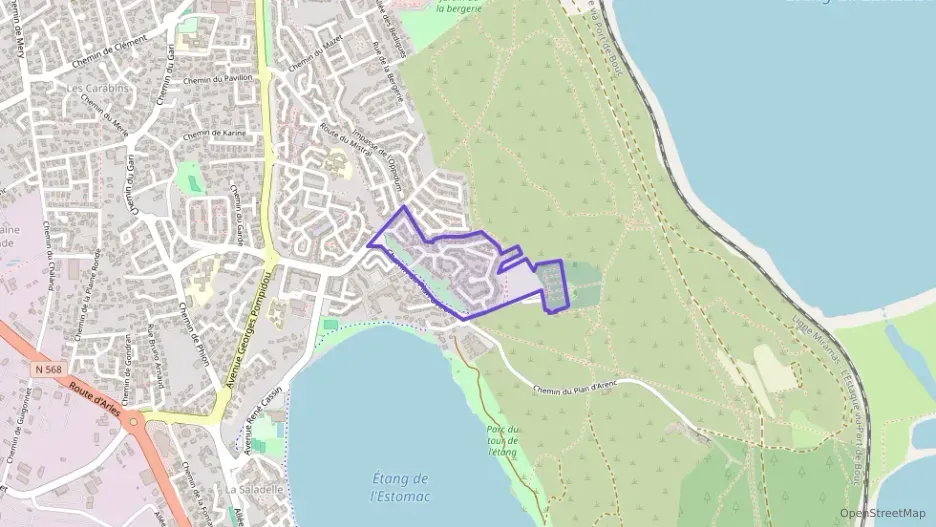 Maison 90 m² cinq pièces à vendre à Fos-sur-Mer Maison 90 m² cinq pièces à vendre à Fos-sur-Mer