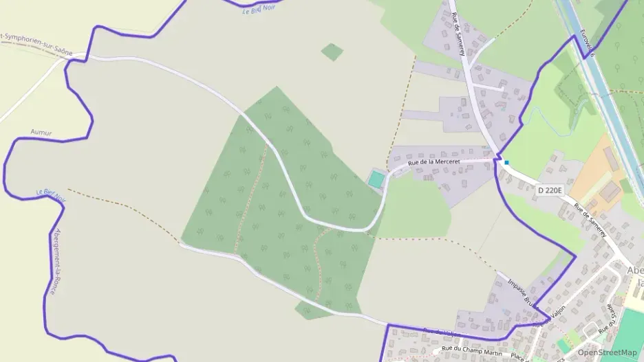 Maison 128 m² quatre pièces à vendre à Abergement-la-Ronce Maison 128 m² quatre pièces à vendre à Abergement-la-Ronce