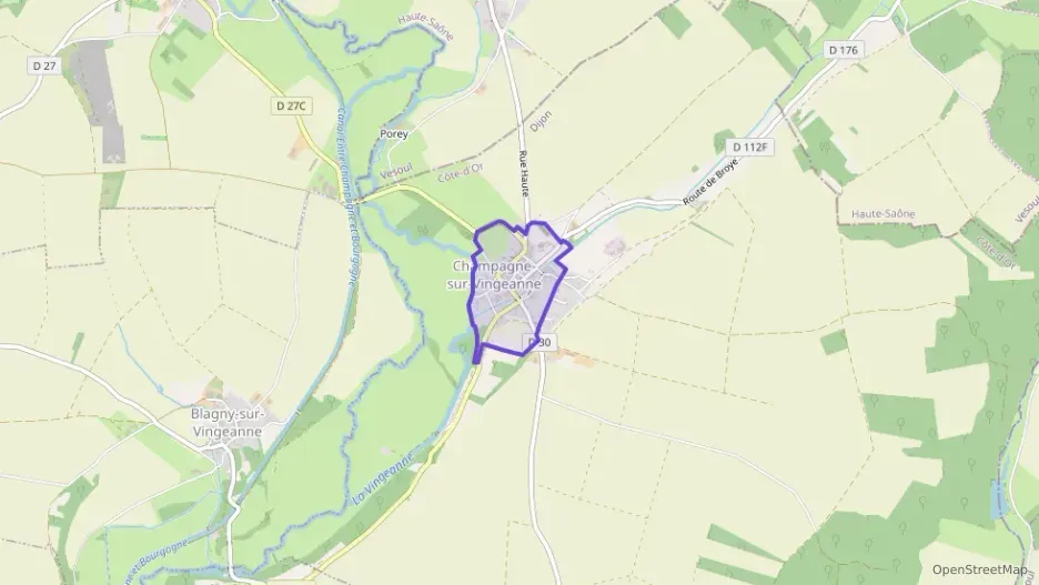 Maison 86 m² trois pièces à vendre à Champagne-sur-Vingeanne Maison 86 m² trois pièces à vendre à Champagne-sur-Vingeanne