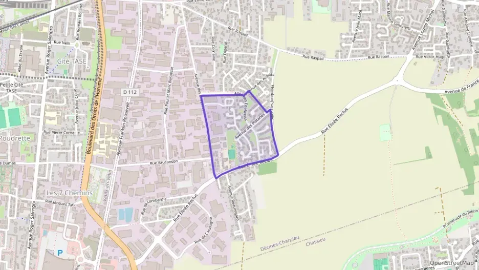 Maison 88 m² cinq pièces à vendre à Décines-Charpieu Maison 88 m² cinq pièces à vendre à Décines-Charpieu