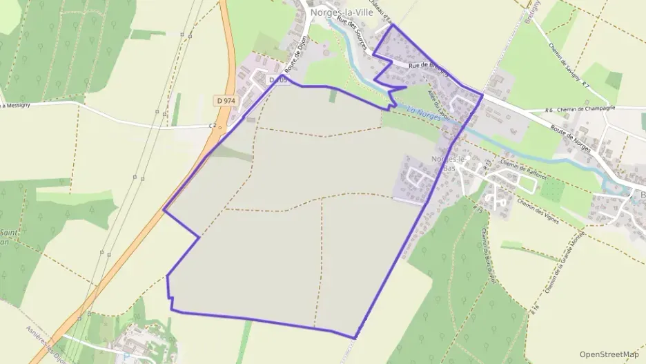 Maison 185 m² cinq pièces à vendre à Norges-la-Ville