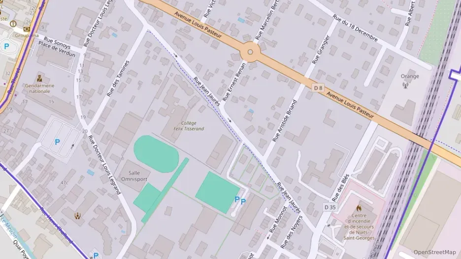 Maison 88 m² quatre pièces à vendre à Nuits-Saint-Georges Maison 88 m² quatre pièces à vendre à Nuits-Saint-Georges