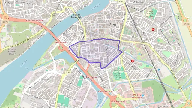 Maison 96 m² quatre pièces à vendre à Arles