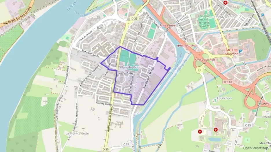 Maison 77 m² quatre pièces à vendre à Arles