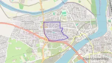 Maison 99 m² cinq pièces à vendre à Arles
