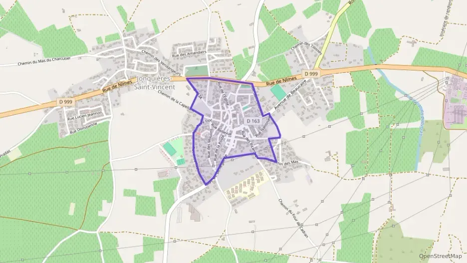 Maison 108 m² six pièces à vendre à Jonquières-Saint-Vincent Maison 108 m² six pièces à vendre à Jonquières-Saint-Vincent