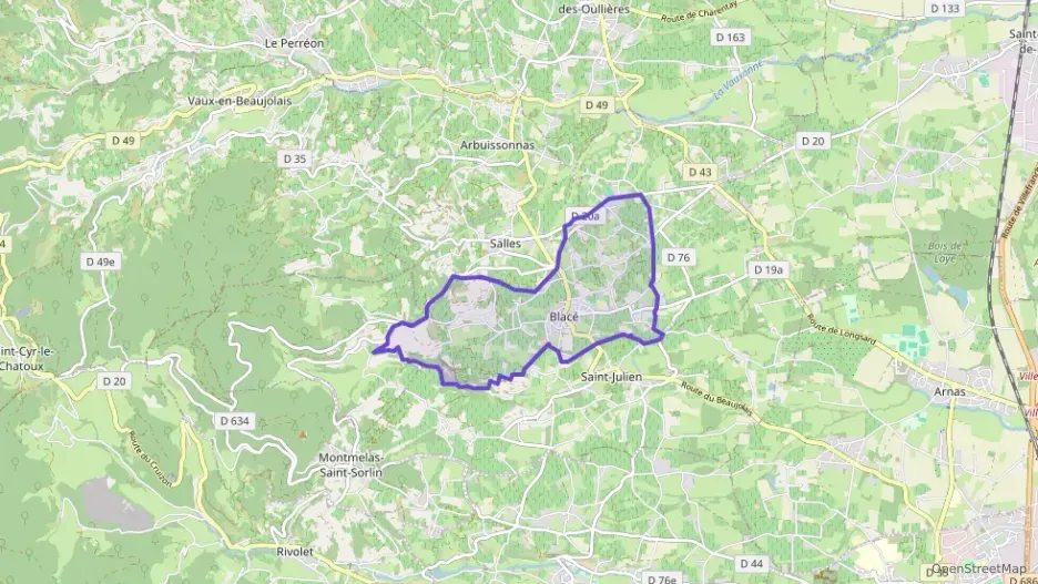 Maison 110 m² quatre pièces à vendre à Blacé Maison 110 m² quatre pièces à vendre à Blacé