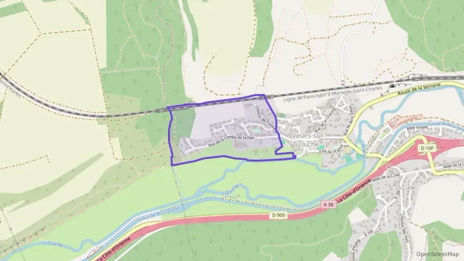 Maison 93 m² cinq pièces à vendre à Velars-sur-Ouche Maison 93 m² cinq pièces à vendre à Velars-sur-Ouche