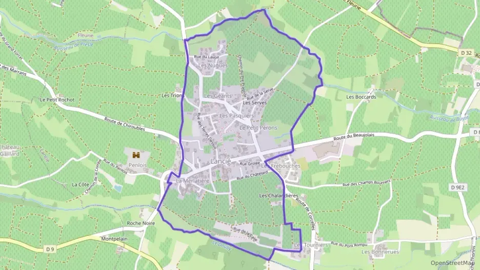 Maison 76 m² quatre pièces à vendre à Lancié Maison 76 m² quatre pièces à vendre à Lancié