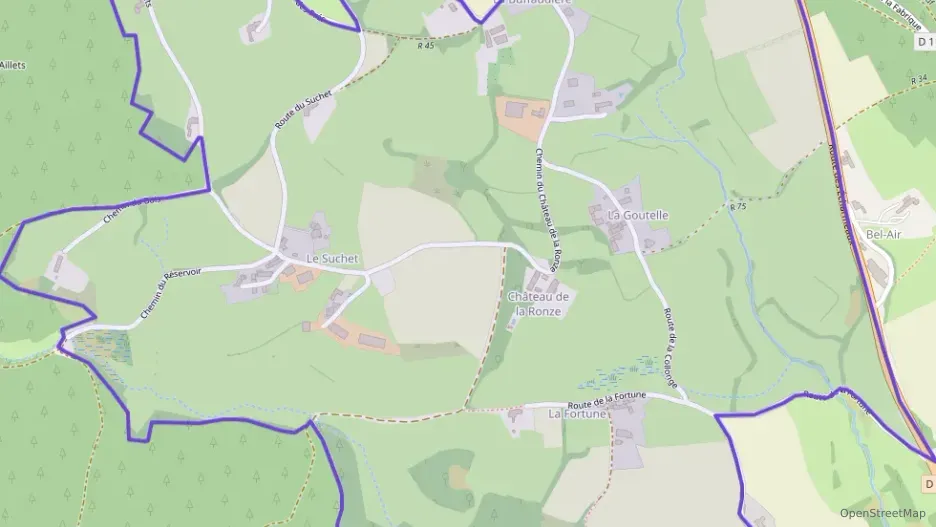 Maison 93 m² six pièces à vendre à Poule-les-Écharmeaux Maison 93 m² six pièces à vendre à Poule-les-Écharmeaux