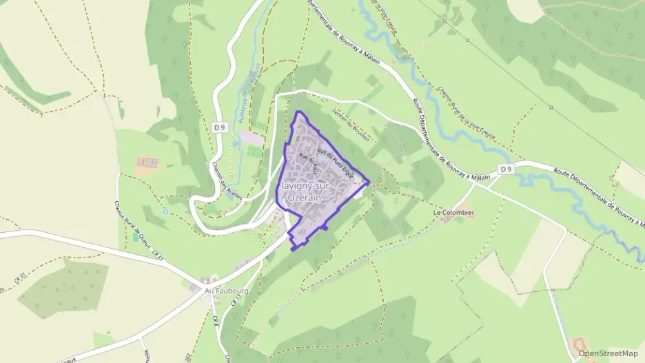 Maison 92 m² trois pièces à vendre à Flavigny-sur-Ozerain Maison 92 m² trois pièces à vendre à Flavigny-sur-Ozerain