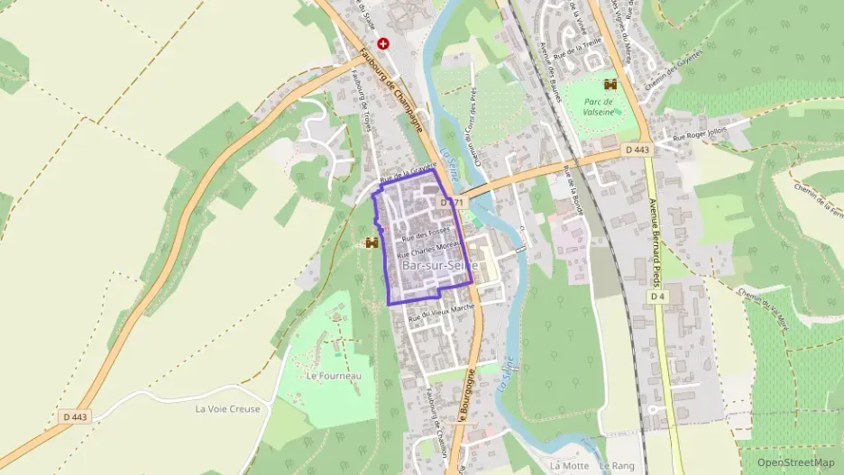 Maison 85 m² quatre pièces à vendre à Bar-sur-Seine Maison 85 m² quatre pièces à vendre à Bar-sur-Seine