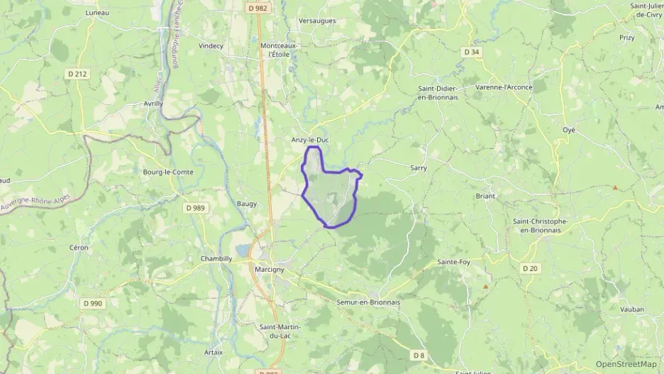 Maison 143 m² quatre pièces à vendre à Anzy-le-Duc Maison 143 m² quatre pièces à vendre à Anzy-le-Duc