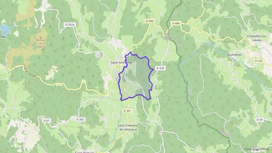 Maison 83 m² quatre pièces à vendre à Saint-Anthème