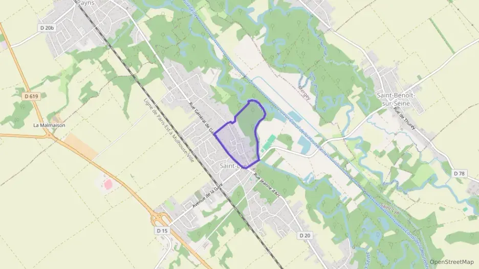 Maison 215 m² six pièces à vendre à Saint-Lyé Maison 215 m² six pièces à vendre à Saint-Lyé