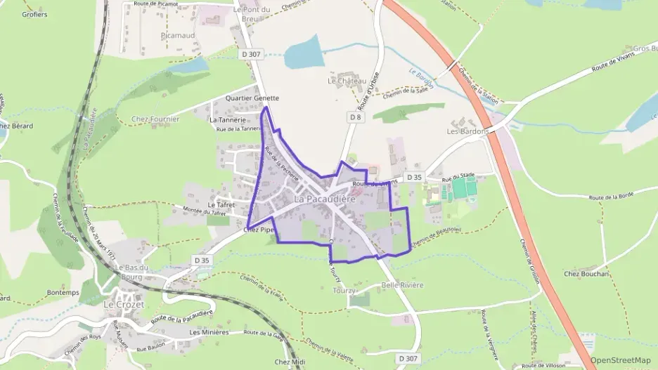 Maison 170 m² six pièces à vendre à La Pacaudière