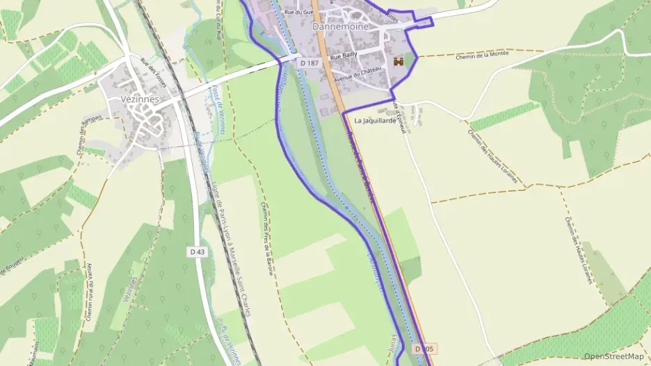 Maison 68 m² trois pièces à vendre à Dannemoine Maison 68 m² trois pièces à vendre à Dannemoine