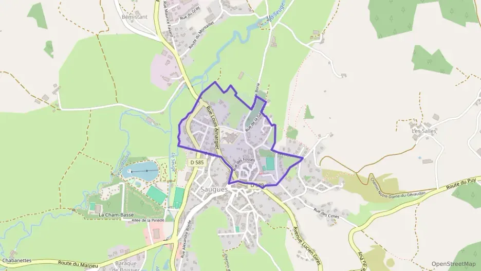 Maison 140 m² six pièces à vendre à Saugues