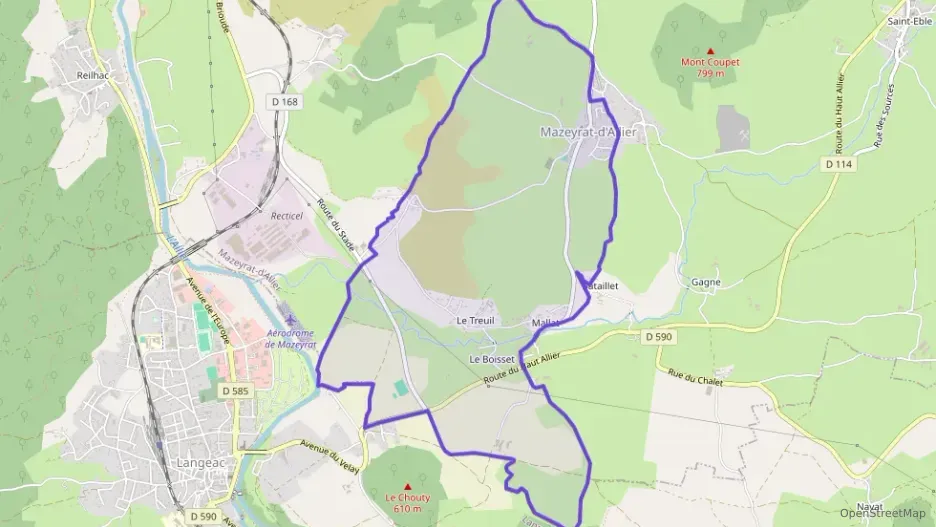 Maison 108 m² cinq pièces à vendre à Mazeyrat-d`Allier Maison 108 m² cinq pièces à vendre à Mazeyrat-d`Allier