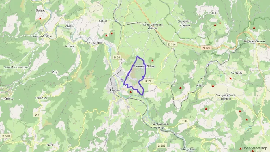 Maison 108 m² cinq pièces à vendre à Mazeyrat-d`Allier Maison 108 m² cinq pièces à vendre à Mazeyrat-d`Allier