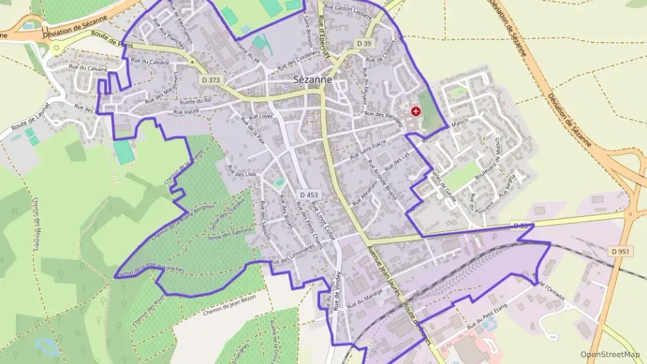 Maison 77 m² quatre pièces à vendre à Sézanne Maison 77 m² quatre pièces à vendre à Sézanne