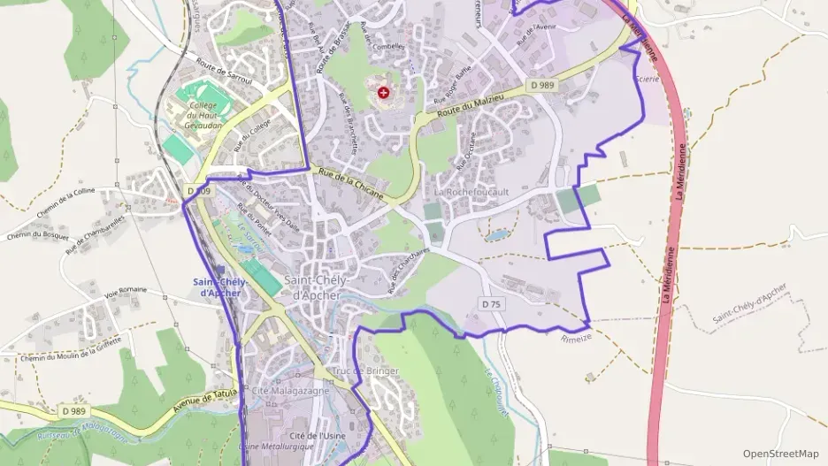 Maison 45 m² trois pièces à vendre à Saint-Chély-d`Apcher Maison 45 m² trois pièces à vendre à Saint-Chély-d`Apcher