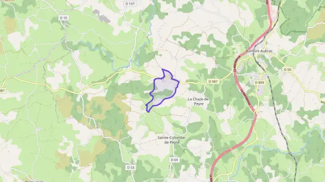 Maison 120 m² quatre pièces à vendre à Peyre en Aubrac