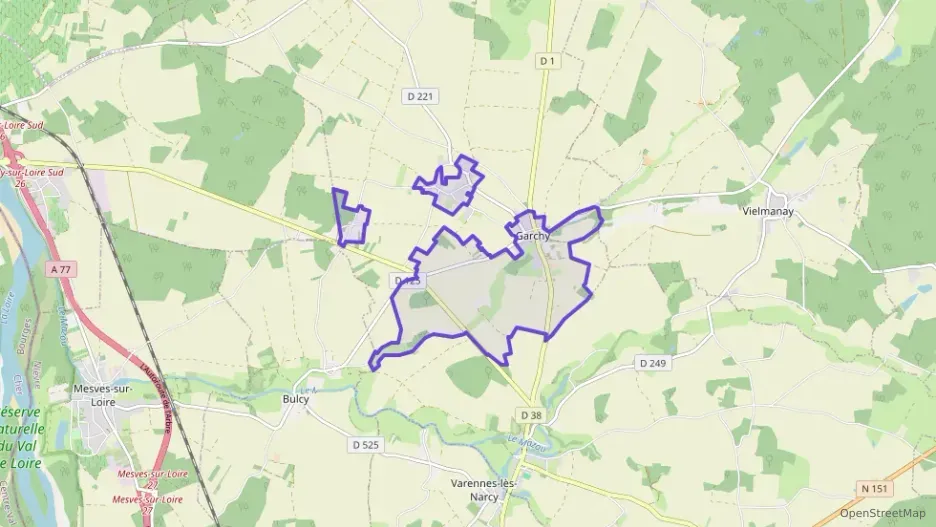 Maison 80 m² trois pièces à vendre à Garchy Maison 80 m² trois pièces à vendre à Garchy