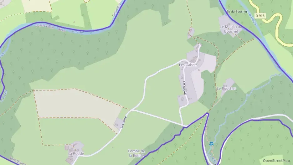 Maison 80 m² cinq pièces à vendre à Saint-Quintin-sur-Sioule Maison 80 m² cinq pièces à vendre à Saint-Quintin-sur-Sioule