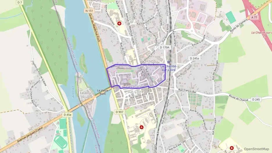 Maison 84 m² trois pièces à vendre à La Charité-sur-Loire Maison 84 m² trois pièces à vendre à La Charité-sur-Loire