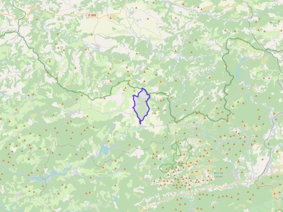 Maison 99 m² quatre pièces à vendre à Murat-sur-Vèbre