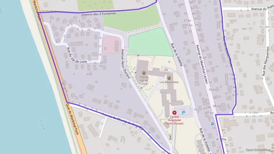 Maison 88 m² trois pièces à vendre à La Charité-sur-Loire Maison 88 m² trois pièces à vendre à La Charité-sur-Loire