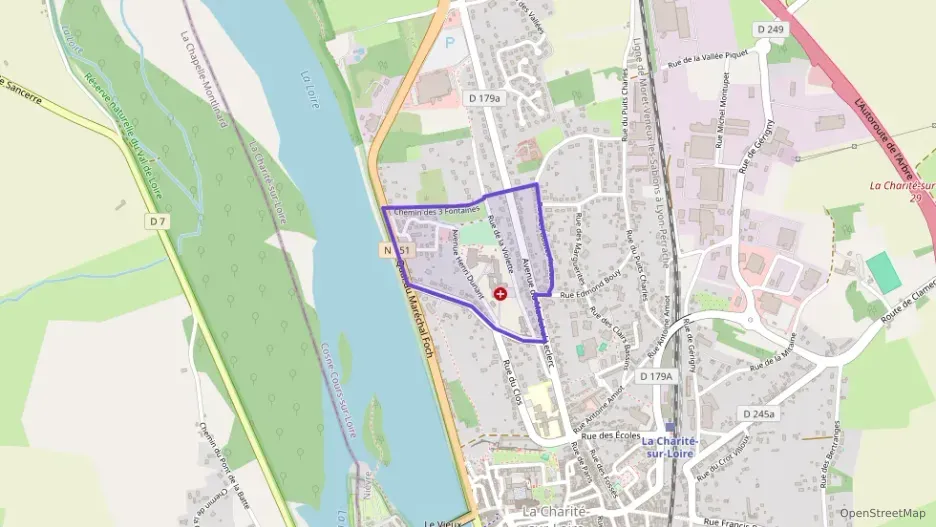 Maison 88 m² trois pièces à vendre à La Charité-sur-Loire Maison 88 m² trois pièces à vendre à La Charité-sur-Loire