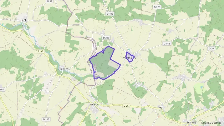 Maison 101 m² cinq pièces à vendre à Villethierry Maison 101 m² cinq pièces à vendre à Villethierry