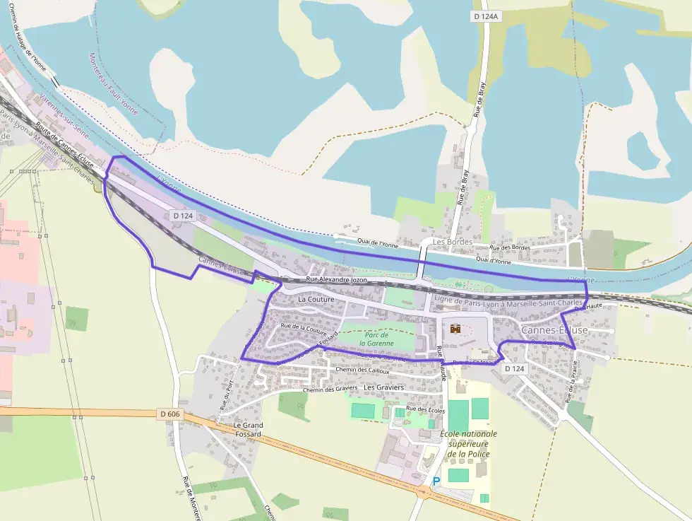 Maison 74 m² trois pièces à vendre à Cannes-Écluse