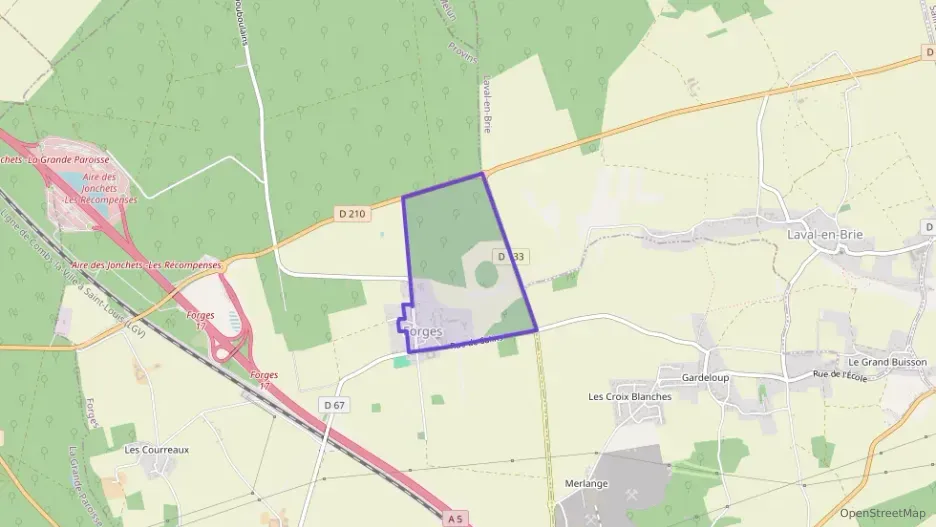 Maison 55 m² trois pièces à vendre à Forges Maison 55 m² trois pièces à vendre à Forges